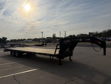 New #038681 2027 DIAMOND T DTF 32 X 102 DUAL TANDEM 20K FLATBED GOOSENECK W/ MAXX RAMPS