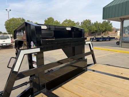 New #038681 2027 DIAMOND T DTF 32 X 102 DUAL TANDEM 20K FLATBED GOOSENECK W/ MAXX RAMPS