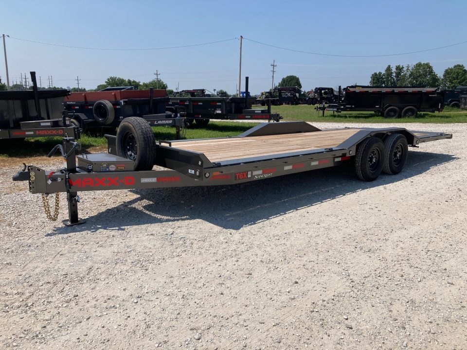 New 2027 MAXX-D 102X24 TANDEM 14K FULL TILT W/ DRIVE OVER FENDERS, SPARE, WINCH PLATE & WIRELESS REMOTE Tilt Trailer