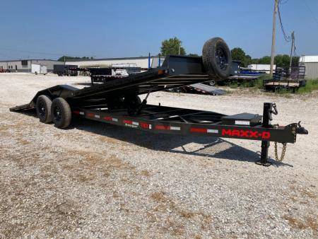New 2027 MAXX-D 102X24 TANDEM 14K FULL TILT W/ DRIVE OVER FENDERS, SPARE, WINCH PLATE & WIRELESS REMOTE Tilt Trailer