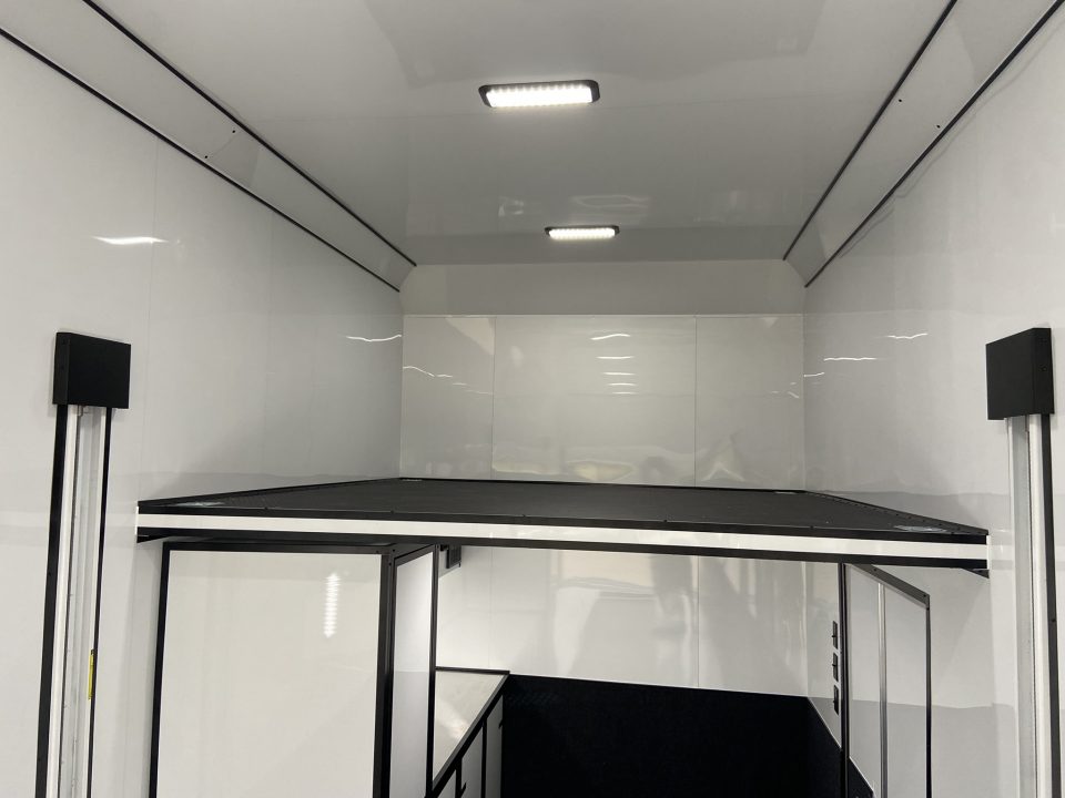 New United Trailers USH-8.5X32 Stacker
