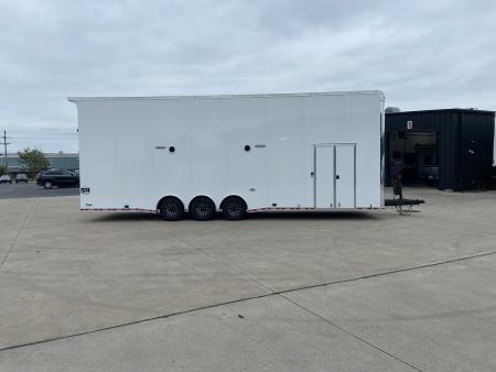 New United Trailers USH-8.5X32 Stacker