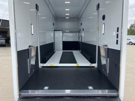 New United Trailers USH-8.5X32 Stacker