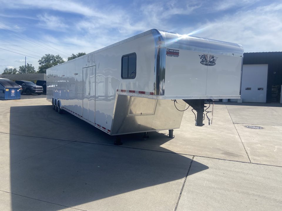 New Vintage Trailers 8X53 Racing Trailer with Center Bath
