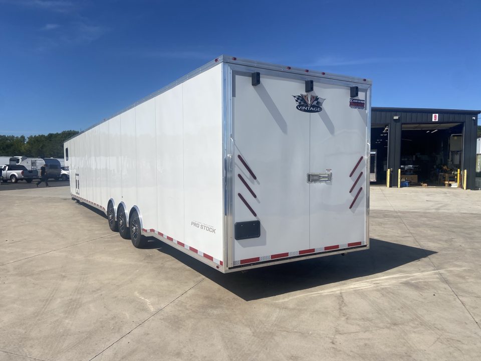 New Vintage Trailers 8X53 Racing Trailer with Center Bath