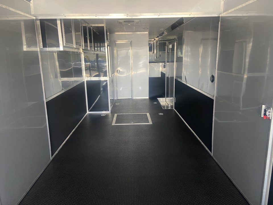 New Vintage Trailers 8X53 Racing Trailer with Center Bath