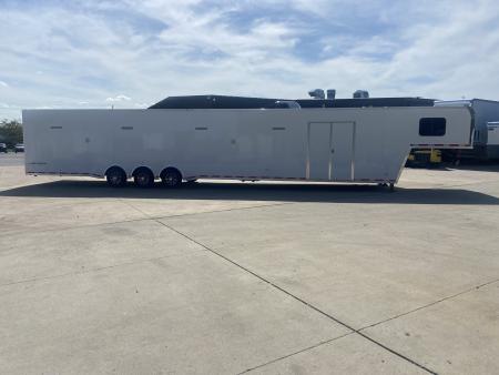 New Vintage Trailers 8X53 Racing Trailer with Center Bath