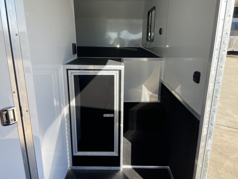 New Vintage Trailers 8X44 Racing Trailer With Bathroom