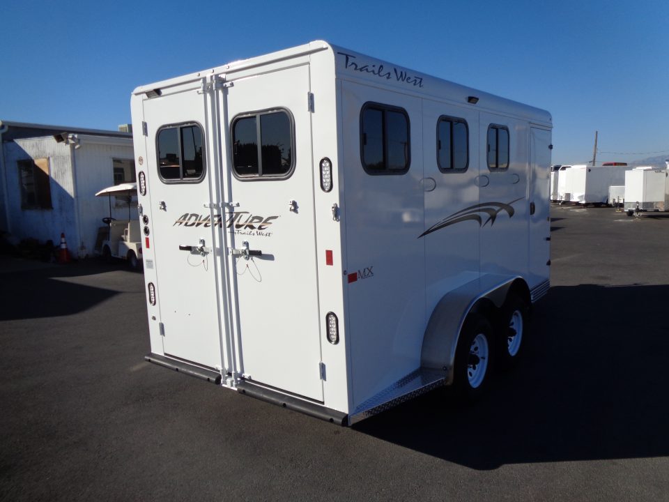 New 2027 Trails West *ADV MX II 3H * ADVENTURE MX II 3-Horse Slant Load Horse Trailer