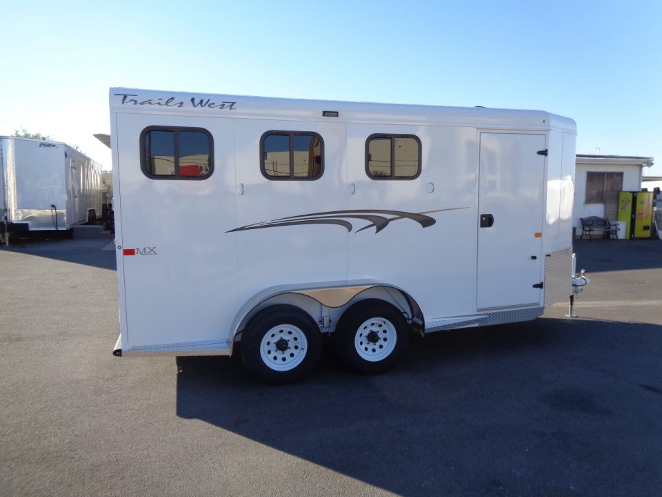 New 2027 Trails West *ADV MX II 3H * ADVENTURE MX II 3-Horse Slant Load Horse Trailer