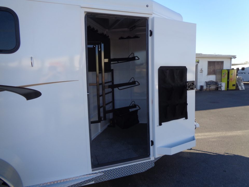 New 2027 Trails West *ADV MX II 3H * ADVENTURE MX II 3-Horse Slant Load Horse Trailer