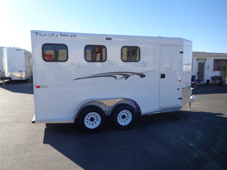 New 2027 Trails West *ADV MX II 3H * ADVENTURE MX II 3-Horse Slant Load Horse Trailer