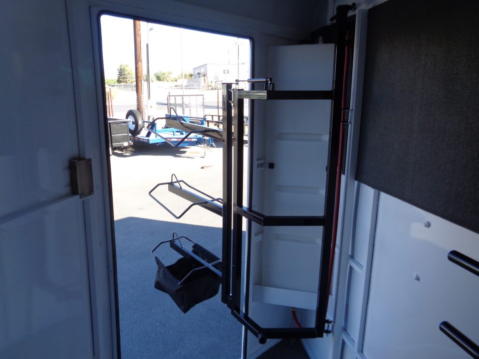 New 2027 Trails West *ADV MX II 3H * ADVENTURE MX II 3-Horse Slant Load Horse Trailer