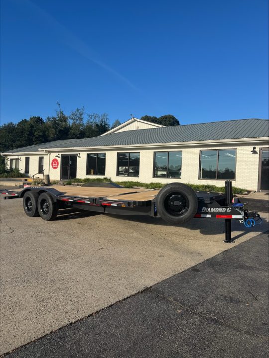 New 2027 Diamond C 8.5x22 Equipment, 18' Tilt, Drive-Over Fenders HXD210