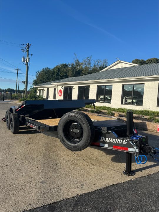 New 2027 Diamond C 8.5x22 Equipment, 18' Tilt, Drive-Over Fenders HXD210