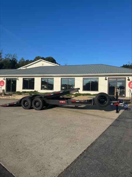 New 2027 Diamond C 8.5x22 Equipment, 18' Tilt, Drive-Over Fenders HXD210