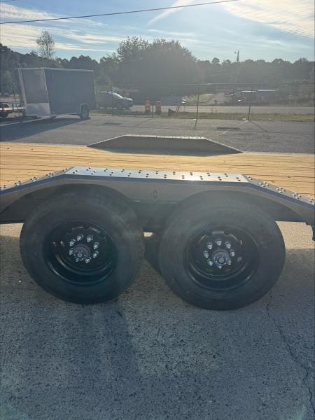 New 2027 Diamond C 8.5x22 Equipment, 18' Tilt, Drive-Over Fenders HXD210