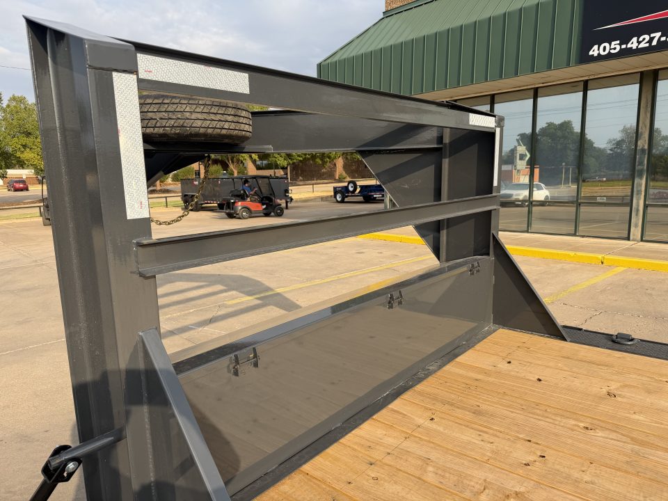 New #158958 2027 LAMAR H6 22 X 102 TANDEM AXLE 14K EQUIPMENT GOOSENECK W/ SLIDE IN RAMPS
