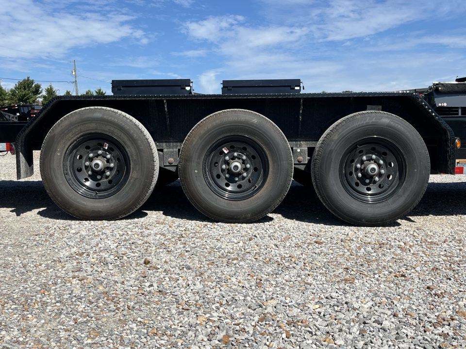 Used 2026 Load Trail 83"x22' 21k Equipment Trailer