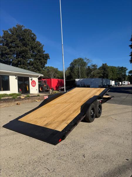 New 2027 Diamond C 8.5x22 Equipment, 18' Tilt, Drive-Over Fenders HXD210