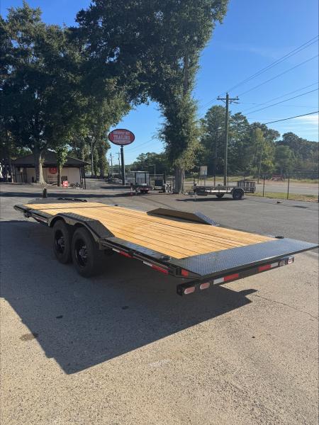 New 2027 Diamond C 8.5x22 Equipment, 18' Tilt, Drive-Over Fenders HXD210