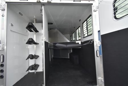 New 2027 Lakota Legacy 8415SR Horse Trailer