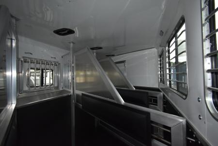 New 2027 Lakota Legacy 8415SR Horse Trailer
