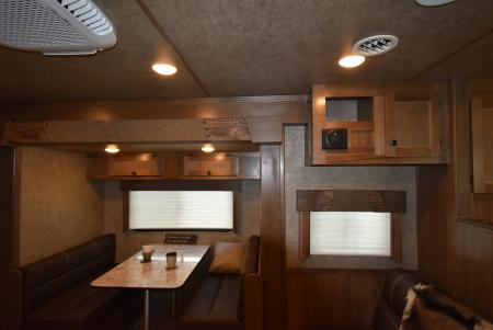 New 2027 Lakota Legacy 8415SR Horse Trailer