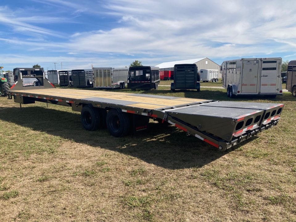 New 2027 MAXX-D 102x36 TANDEM 25.9K GN W/ MAX RAMPS, HYDROJACKS, DISC BRAKES & WIRELESS REMOTE Flatbed Trailer