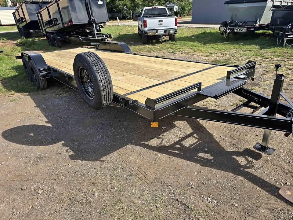 New 2026 82X24 5200LB AXLES DELUXE MODEL blow out sale