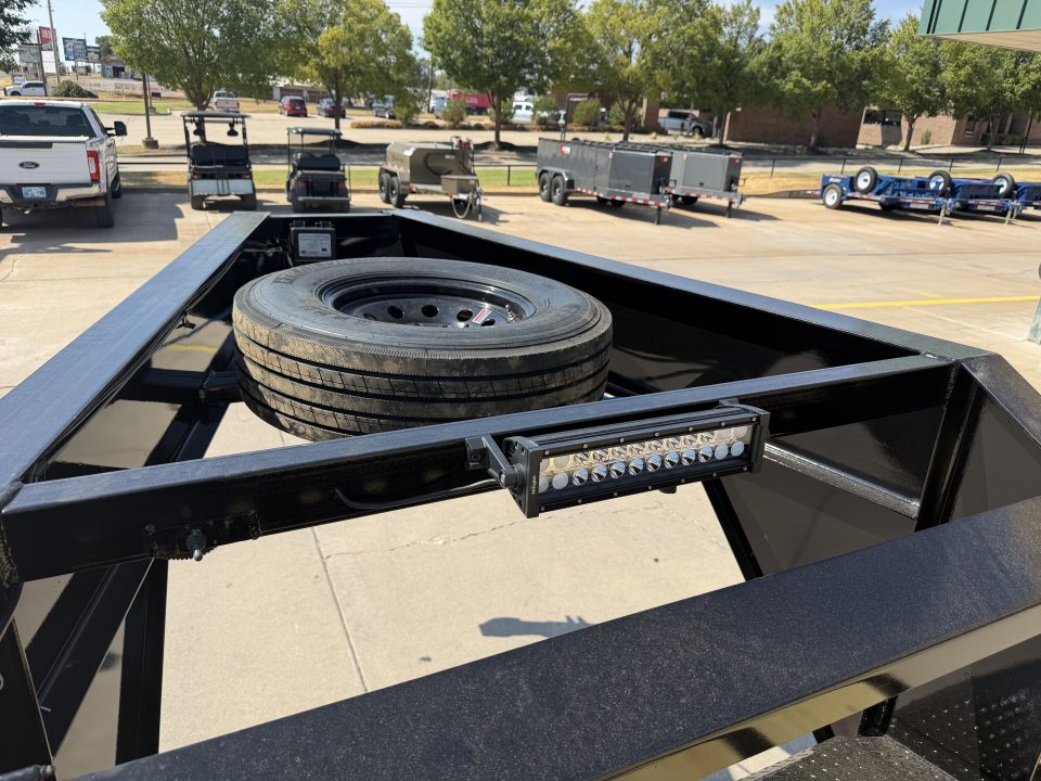 New #144780 2026 MP CUSTOMS 40 X 102 TANDEM AXLE 14K FLATBED GOOSENECK W/ MAXX RAMPS