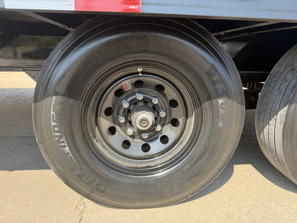 New #144780 2026 MP CUSTOMS 40 X 102 TANDEM AXLE 14K FLATBED GOOSENECK W/ MAXX RAMPS