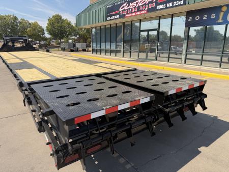 New #144780 2026 MP CUSTOMS 40 X 102 TANDEM AXLE 14K FLATBED GOOSENECK W/ MAXX RAMPS
