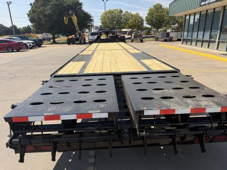New #144780 2026 MP CUSTOMS 40 X 102 TANDEM AXLE 14K FLATBED GOOSENECK W/ MAXX RAMPS