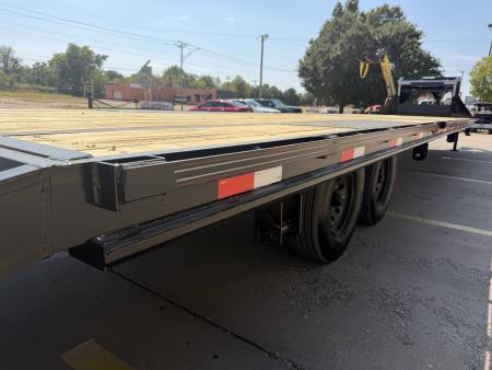 New #144780 2026 MP CUSTOMS 40 X 102 TANDEM AXLE 14K FLATBED GOOSENECK W/ MAXX RAMPS