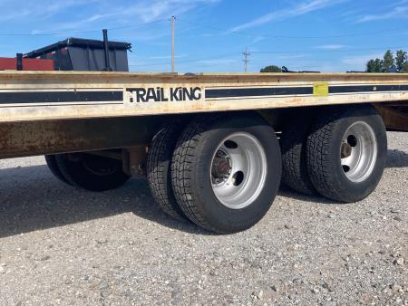 Used 1984 Trail King 102X24 TANDEM 25K PINTLE W/ FLIP OVER RAMPS Deckover Trailer