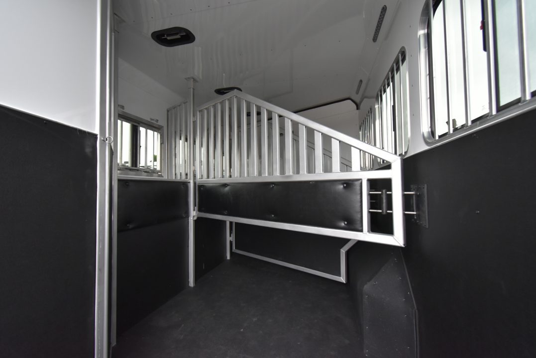New 2027 Merhow Trailers Stampede Horse Trailer