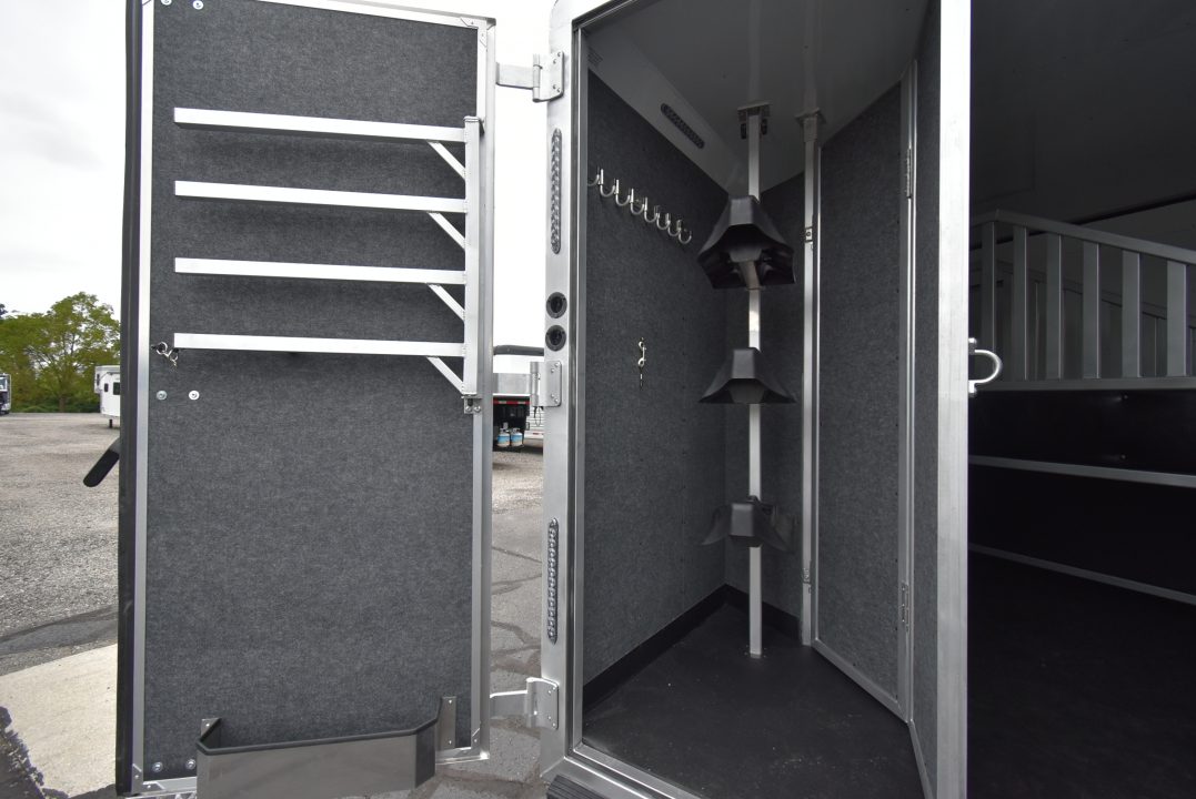 New 2027 Merhow Trailers Stampede Horse Trailer