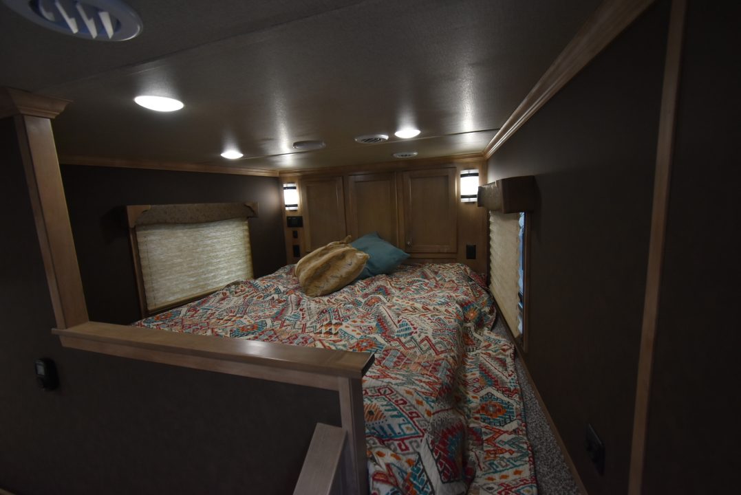 New 2027 Merhow Trailers Stampede Horse Trailer