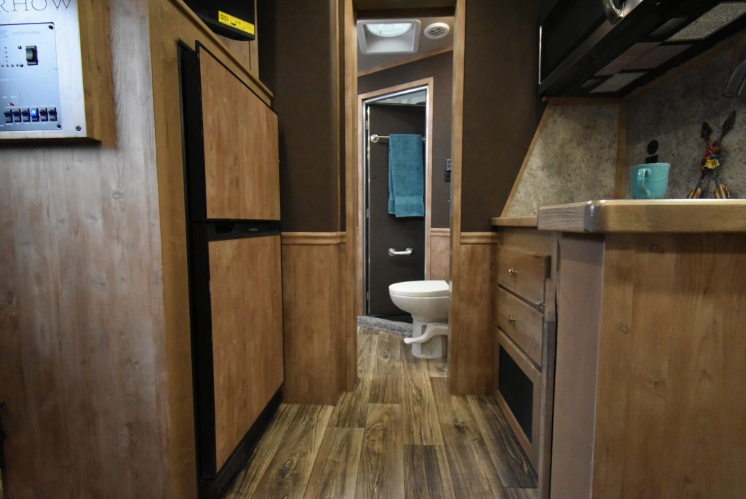New 2027 Merhow Trailers Stampede Horse Trailer