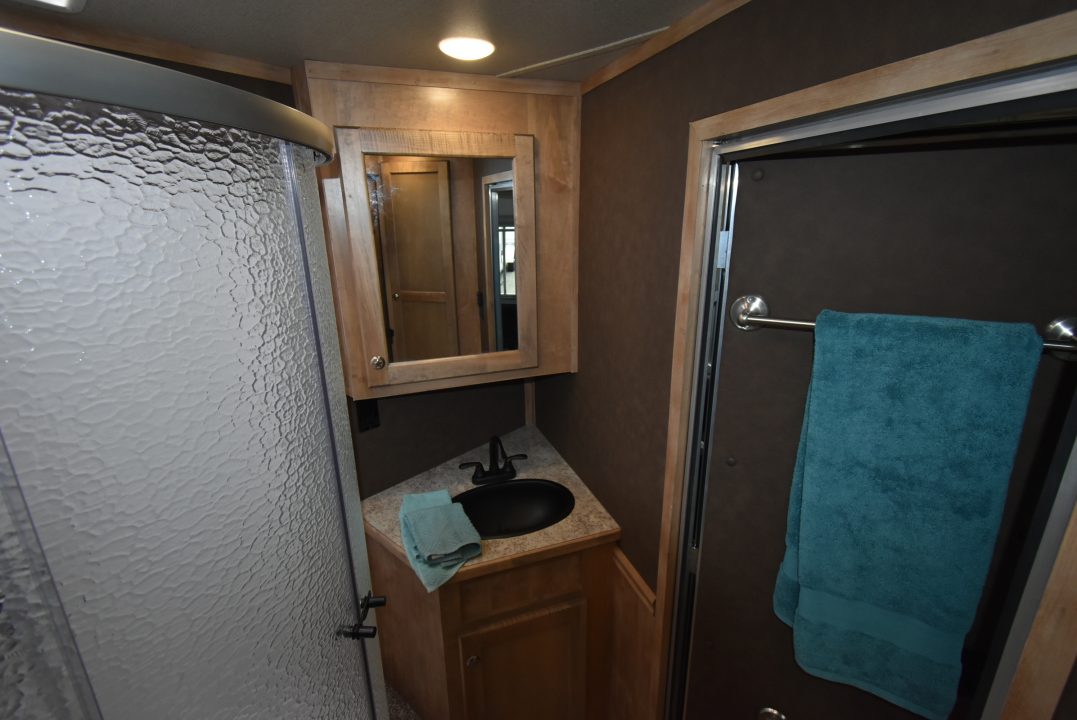 New 2027 Merhow Trailers Stampede Horse Trailer