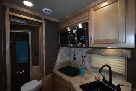New 2027 Merhow Trailers Stampede Horse Trailer
