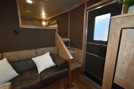 New 2027 Merhow Trailers Stampede Horse Trailer