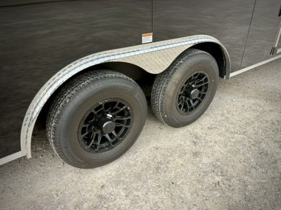 New 2027 Discovery Trailers ET 8.5 x 20 Enclosed 10 K Car Hauler