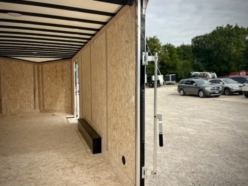 New 2027 Discovery Trailers ET 8.5 x 20 Enclosed 10 K Car Hauler