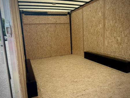 New 2027 Discovery Trailers ET 8.5 x 20 Enclosed 10 K Car Hauler