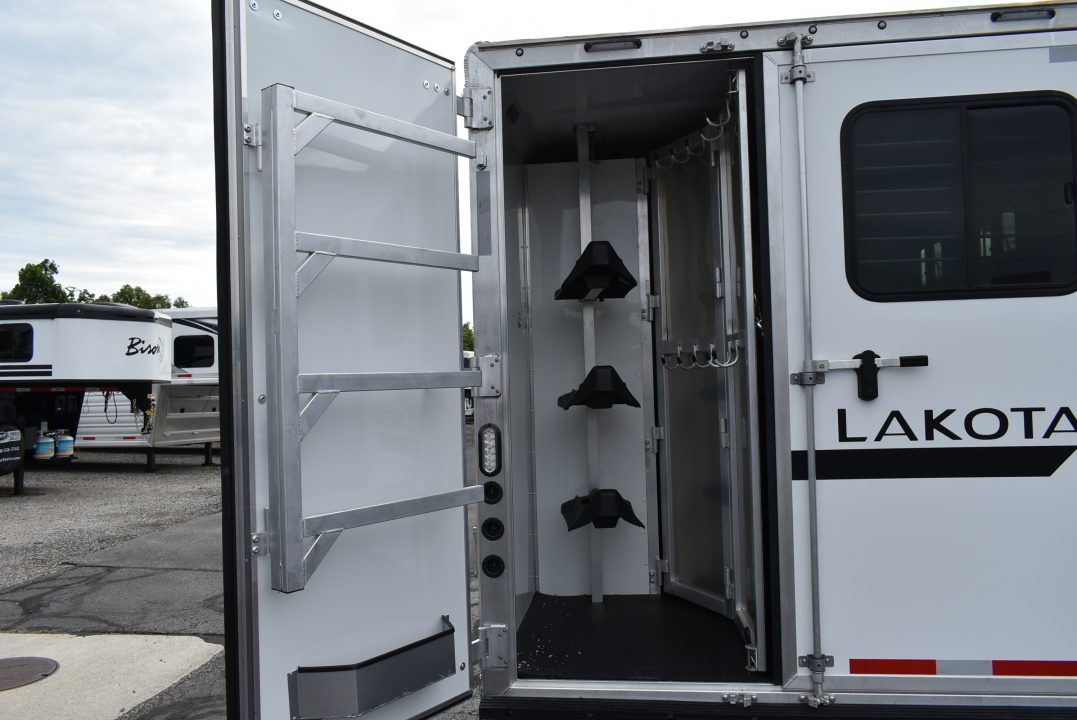 New 2027 Lakota Charger 8311 Horse Trailer
