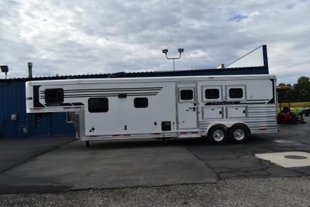New 2027 Lakota Charger 8311 Horse Trailer