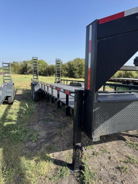 Used 2022 Texas Pride Trailers EQ72416KGN-0142 Flatbed Trailer
