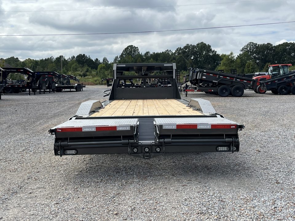 New 2027 MAXXD Gooseneck Trailer | 102" x 26' 18K GVWR